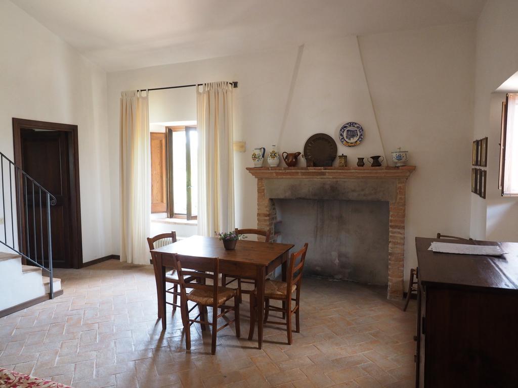 Agriturismo Piano Grande Avigliano Umbro Szoba fotó
