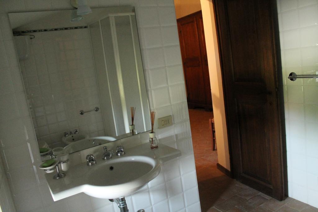 Agriturismo Piano Grande Avigliano Umbro Szoba fotó